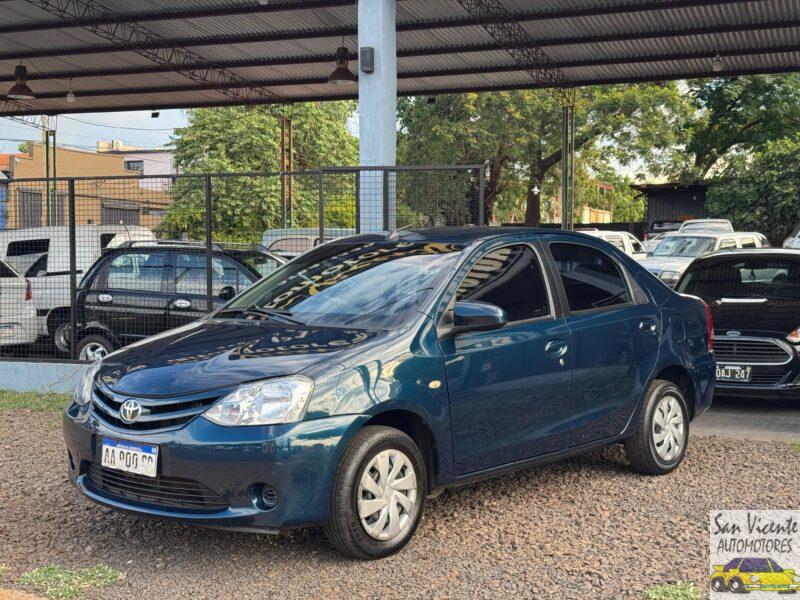 TOYOTA ETIOS XS 2017